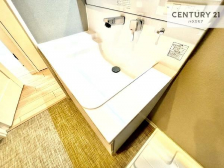 ���ʑ�E���ʏ��@�[�����ʑ�{�E���́A�������˂ɂ����̂ł�����ꂪ�y�X�I���������ۂĂ܂��I
�L���C�Ȑ��ʏ��Ŏ��������̃��`�x�[�V�������オ��܂��ˁI