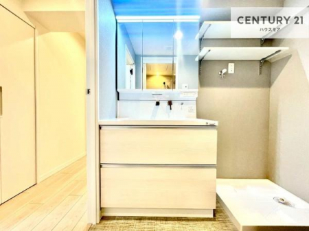 ���ʑ�E���ʏ��@�O�ʋ��d�l�̐��ʏ��́A�g�����Ȃ݂����₷������I���͎��[�ɂȂ��Ă��܂��B�h���C���[�₨���ϓ����Еt������̂Ő��ʑ������X�b�L���ƌ����邱�Ƃ��o���܂��I