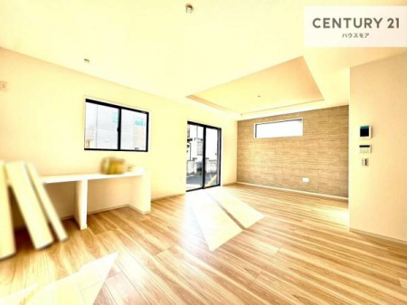 ���r���O�@�傫�ȑ����炽���Ղ�̗z���������閾�邢���r���O�B�J�����̂��郊�r���O�ŉƑ��c���̂��났�̎��Ԃ��߂����܂��I