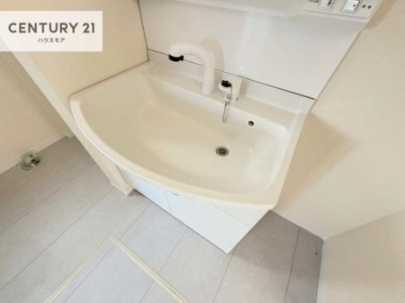 ���ʑ�E���ʏ��@�[�����ʑ�{�E���́A�������˂ɂ����̂ł�����ꂪ�y�X�I���������ۂĂ܂��I
�L���C�Ȑ��ʏ��Ŏ��������̃��`�x�[�V�������オ��܂��ˁI