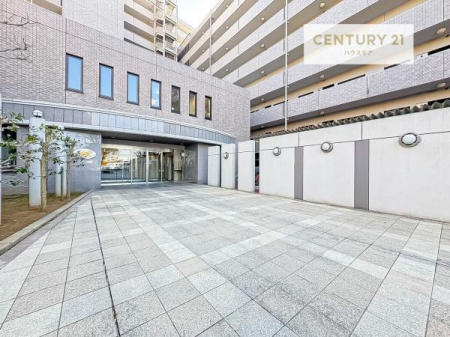 �G���g�����X�@��؂Ȃ��q�l�����o�}������G���g�����X�B�L�X���Ă��ĊJ����������܂��ˁI����]�̕����܂Ƃ߂Ă��ē��B
���₢���킹�ɑ��Ή����܂��I���҂������܂���I