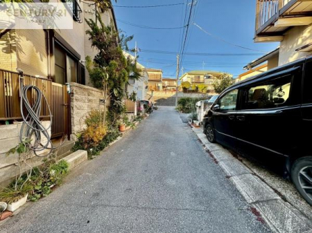 ���̑����n�@�O�ʓ��H��4���I�z����ǍD�ȗ��n�ł��B
�Ԍɓ��ꂪ���ȕ������S�ł��ˁB