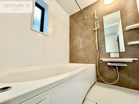 �����@�������������l�̕��͋C�̃o�X���[���́A�����o�Ă��ăo�X�^�C�����[���I
���d���撣���Ă��邲�J���ɂ��D�݂̓����̓����܂����āA�y����ł݂Ă͂������ł��傤���H