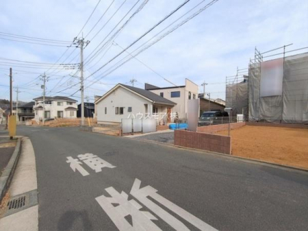 ���̑����n�@�O�ʓ��H8.4���I�z����ǍD�ȗ��n�ł��B
�Ԍɓ��ꂪ���ȕ������S�ł��ˁB