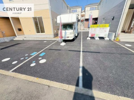 ���ԏ�@���ԃX�y�[�X��2�䕪����܂��I�Z�J���h�J�[�͂������A�o�C�N�⎩�]�ԂȂǂ��u���ꏊ�ɍ���܂���B