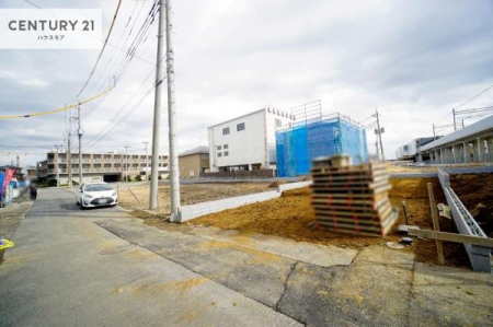 ���̑����n�@�O�ʓ��H4���I�z����ǍD�ȗ��n�ł��B
�Ԍɓ��ꂪ���ȕ������S�ł��ˁB