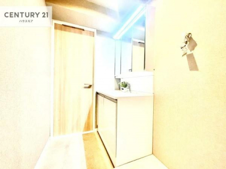 ���ʑ�E���ʏ��@�O�ʋ��d�l�̐��ʏ��́A�g�����Ȃ݂����₷������I���͎��[�ɂȂ��Ă��܂��B�h���C���[�₨���ϓ����Еt������̂Ő��ʑ������X�b�L���ƌ����邱�Ƃ��o���܂��I