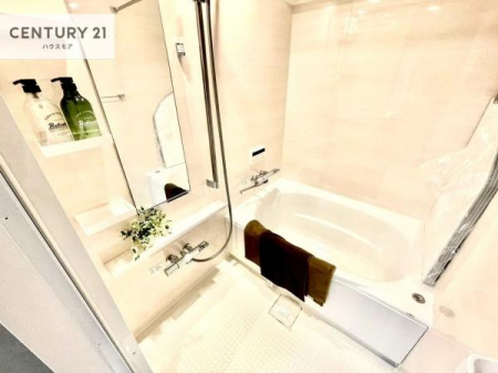 �����@������Ƃ����������̂���o�X���[���I���K�ȃo�X�^�C��������܂��I
1���̔�����������Ɩ����Ă����f�G�ȃ����N�[�[�V������ԂɂȂ肻���ł��ˁB