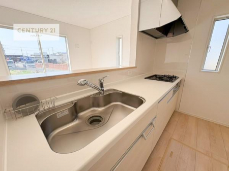 ���d�l�ʐ^(�L�b�`���j�@��l�C�̑Ζʎ��V�X�e���L�b�`�����̗p���Ă��܂��I���Ƒ��̃R�~���j�P�[�V���������R�Ƒ�����݌v�ł��B
���q�l�ɂ��ڂ��͂��̂Ŋ������ł��ˁB���[�͂�����܂��I�i���d�l�j