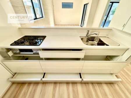 �L�b�`���@���[�X�y�[�X���L�x�ŁA�����X�y�[�X���X�b�L���ƕЕt���Ђ�`�����p�ł��܂��I
���K�ɍ�Ƃ��ł��܂��I�����̗���������܂��I