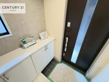 ���ց@�V���[�Y�{�b�N�X�t���Ȃ̂ŁA���ւ��Еt�����|�������₷���ł��I
�X�b�L���������ւŌ˂��J�����u�ԁA�������̂���S�n������Ԃ��o�}���Ă���܂��B