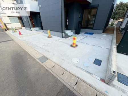 ���ԏ�@���ԃX�y�[�X��2�䕪����܂��I�Z�J���h�J�[�͂������A�o�C�N�⎩�]�ԂȂǂ��u���ꏊ�ɍ���܂���B