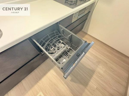 �L�b�`���@�H��@�t���̃L�b�`���ł��I�Z���������r��h�~�Ƃ��đ�ϊ��􂷂�֗��Ȏd�l�ł��I�r���g�C���Ȃ̂ŃL�b�`���̏ꏊ����炸�����X�y�[�X���L���g�����Ƃ��o���܂��I