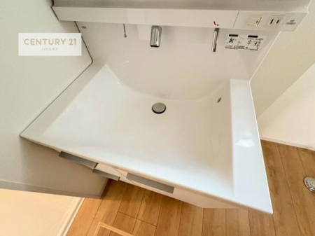 ���ʑ�E���ʏ��@�[�����ʑ�{�E���́A�������˂ɂ����̂ł�����ꂪ�y�X�I���������ۂĂ܂��I
�L���C�Ȑ��ʏ��Ŏ��������̃��`�x�[�V�������オ��܂��ˁI