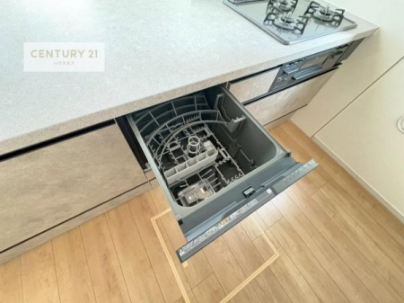 �L�b�`���@�H��@�t���̃L�b�`���ł��I�Z���������r��h�~�Ƃ��đ�ϊ��􂷂�֗��Ȏd�l�ł��I�r���g�C���Ȃ̂ŃL�b�`���̏ꏊ����炸�����X�y�[�X���L���g�����Ƃ��o���܂��I