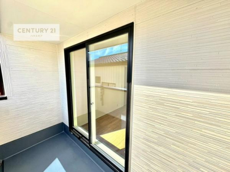 �o���R�j�[�@���[�t�o���R�j�[�I�������t���Ă���̂ŁA�}�ɉJ���~���Ă��G��ɂ������S�I�������������J�b�g���Ă����̂ŁA���V�C�̗ǂ����́A���O�֏o�Đ[�ċz����̂��悳�����ł��I