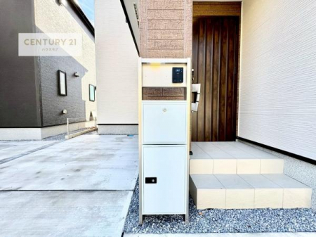 ���̑����n�@��z�{�b�N�X�t���Ȃ̂ŗ��炪�������Ƒ����Ĕz�B�̎�Ԃ��Ȃ����ו����󂯎��ĕ֗��ł��I