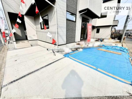 ���ԏ�@���ԃX�y�[�X��2�䕪����܂��I�Z�J���h�J�[�͂������A�o�C�N�⎩�]�ԂȂǂ��u���ꏊ�ɍ���܂���B