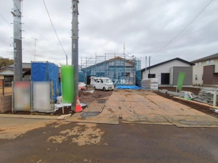 ���ԏ�@���ԃX�y�[�X��2�䕪����܂��I�Z�J���h�J�[�͂������A�o�C�N�⎩�]�ԂȂǂ��u���ꏊ�ɍ���܂���B