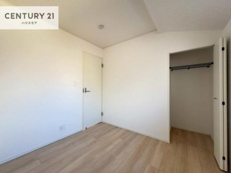 ���r���O�ȊO�̋����@�V���v���Ƀf�U�C������Ă��邽�߁A�Ƌ��I�т܂���I
���C�ɓ���̉Ƌ��u���Ă��낰���Ԃ���邱�Ƃ��ł��܂��B