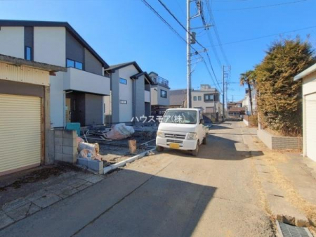 ���̑����n�@�O�ʓ��H��4���I�z����ǍD�ȗ��n�ł��B
�Ԍɓ��ꂪ���ȕ������S�ł��ˁB