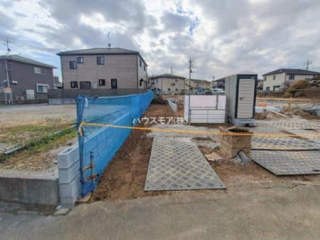 ���ԏ�@���ԃX�y�[�X��2�䕪����܂��I�Z�J���h�J�[�͂������A�o�C�N�⎩�]�ԂȂǂ��u���ꏊ�ɍ���܂���B