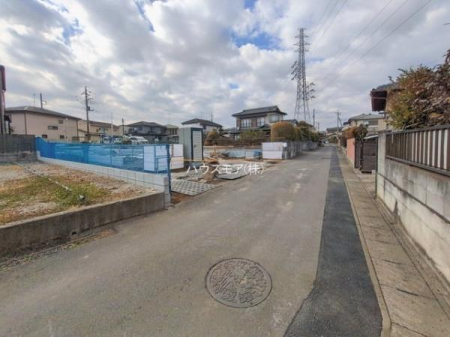 ���̑����n�@�O�ʓ��H��4���I�z����ǍD�ȗ��n�ł��B
�Ԍɓ��ꂪ���ȕ������S�ł��ˁB