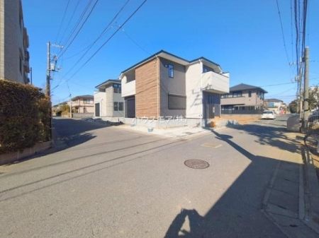 ���̑����n�@�O�ʓ��H��5���~4.5���I�z����ǍD�ȗ��n�ł��B
�Ԍɓ��ꂪ���ȕ������S�ł��ˁB