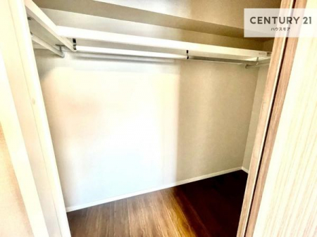 ���[�@�E�H�[�N�C���N���[�[�b�g�t���ł��B��������̂��m���Ȃǂ����[���Ă��������ł��ˁI���ɂ���@�������ȂǋG�ߕ��̑傫�ȉƓd�����[�ł��܂��I