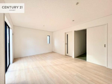 ���r���O�@�S�n�ǂ����r���O�͉Ƒ������R�ƏW�܂�܂��B�Ƒ��c�R�̎��Ԃ����������ł��B���Ƒ��ƁA����w�[���������Ԃ��߂��������ł��ˁB