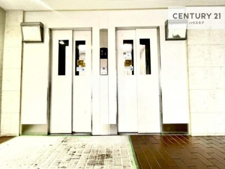 ���̑����p���@�G���x�[�^�[�����ŁA�����̈ړ����X���[�Y�B��K�ւ̃A�N�Z�X�����K�Ȃ��߁A���N�z�̕��⏬���Ȃ��q���܂����邲�ƒ�ɂ����S�ł��B���K���Ɨ��֐������˔������Z�܂��ł��B