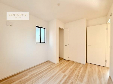 ���r���O�ȊO�̋����@���[�X�y�[�X�����Ă��܂��I�������X�b�L�����ڂ��鎖���ł��܂��ˁB
�Ƌ��I�΂Ȃ��V���v���ȃf�U�C���ׁ̈A�Ƌ��I�΂����C�ɓ���̋�ԍ�肪�ł������ł��ˁB