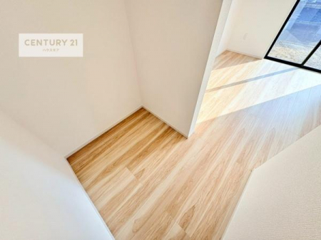 ���[�@�E�H�[�N�C���N���[�[�b�g�t���ł��B��������̂��m���Ȃǂ����[���Ă��������ł��ˁI���ɂ���@�������ȂǋG�ߕ��̑傫�ȉƓd�����[�ł��܂��I