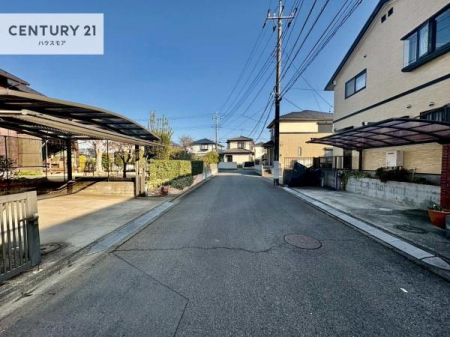 ���̑����n�@�O�ʓ��H��6���I�z����ǍD�ȗ��n�ł��B
�Ԍɓ��ꂪ���ȕ������S�ł��ˁB