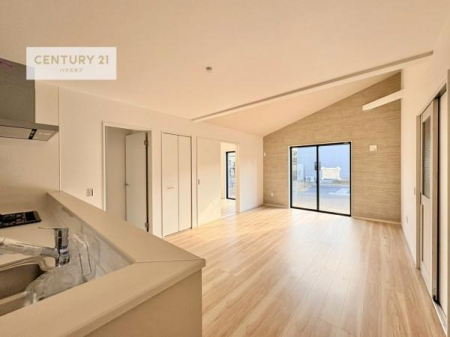 ���r���O�@�L�X�_�C�j���O�X�y�[�X�I������肨�H���B�΂��������y�������Ԃ��߂����܂��B���X�̔���������܂��I