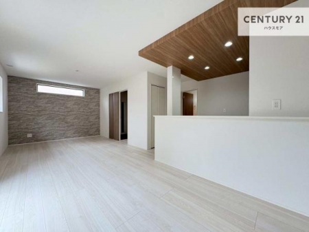 ���r���O�@�L�X�_�C�j���O�X�y�[�X�I������肨�H���B�΂��������y�������Ԃ��߂����܂��B���X�̔���������܂��I