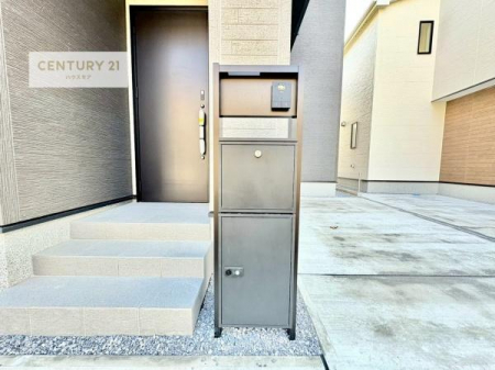 ���̑����n�@��z�{�b�N�X�t���Ȃ̂ŗ��炪�������Ƒ����Ĕz�B�̎�Ԃ��Ȃ����ו����󂯎��ĕ֗��ł��I