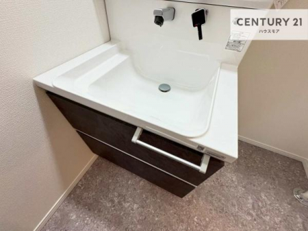 ���ʑ�E���ʏ��@�[�����ʑ�{�E���́A�������˂ɂ����̂ł�����ꂪ�y�X�I���������ۂĂ܂��I
�L���C�Ȑ��ʏ��Ŏ��������̃��`�x�[�V�������オ��܂��ˁI