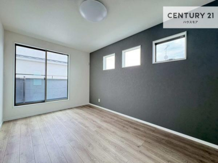 �Q���@�o���R�j�[�ɖʂ����m���́A���炩�Ȓ������������ސS�n�悢��ԁB�u�₩�Ȍ��ɕ�܂�ċC�����悭�ڊo�߂��邽�߁A�Q���ɍœK�Ȃ������ł��B���̊��C�₨�z�c���������K�ɍs���܂��B