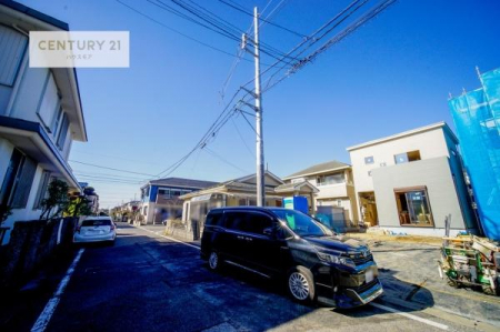 ���̑����n�@�O�ʓ��H6���I�z����ǍD�ȗ��n�ł��B
�Ԍɓ��ꂪ���ȕ������S�ł��ˁB