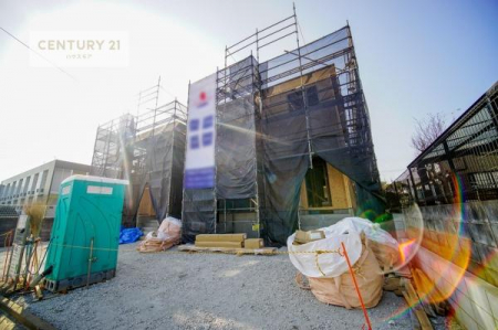 ���ԏ�@���ԃX�y�[�X��2�䕪����܂��I�Z�J���h�J�[�͂������A�o�C�N�⎩�]�ԂȂǂ��u���ꏊ�ɍ���܂���B