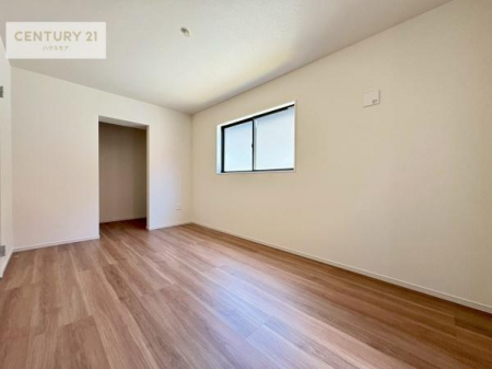 �Q���@���[�X�y�[�X�����Ă��܂��I�������X�b�L�����ڂ��鎖���ł��܂��ˁB
�Ƌ��I�΂Ȃ��V���v���ȃf�U�C���ׁ̈A�Ƌ��I�΂����C�ɓ���̋�ԍ�肪�ł������ł��ˁB