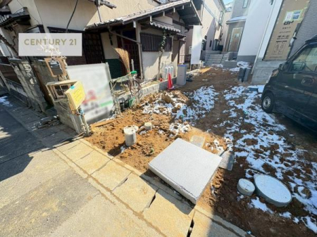 ���ԏ�@���ԃX�y�[�X��2�䕪����܂��I�Z�J���h�J�[�͂������A�o�C�N�⎩�]�ԂȂǂ��u���ꏊ�ɍ���܂���B