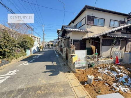 ���̑����n�@�O�ʓ��H��6���I�z����ǍD�ȗ��n�ł��B
�Ԍɓ��ꂪ���ȕ������S�ł��ˁB