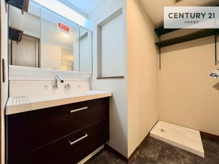 ���ʑ�E���ʏ��@�O�ʋ��d�l�̐��ʏ��́A�g�����Ȃ݂����₷������I���͎��[�ɂȂ��Ă��܂��B�h���C���[�₨���ϓ����Еt������̂Ő��ʑ������X�b�L���ƌ����邱�Ƃ��o���܂��I