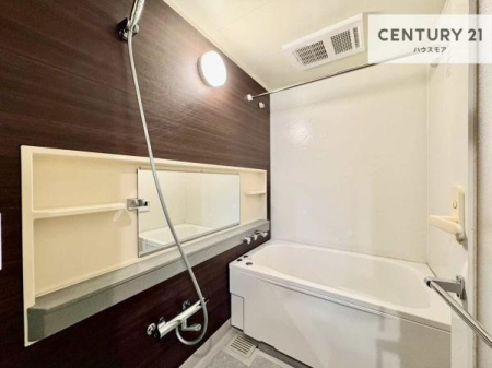 �����@�~���[�̗��e�ɒI��݂����g������̗ǂ������B
�V�����v�[����p�i���������萮���ł��A�����̃o�X�^�C�������K�ɃT�|�[�g���܂��B