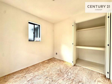 �a���@�܂���͕~����Ă���܂��񂪁A���r���O�Ɨאڂ��Ă���a���ł��I�q�ԂƂ��Ă͂������A�Ǝ��̋x�e�X�y�[�X�Ƃ��Ďg�p����̂������ł��ˁI�y���n�̔���J�Ò��z