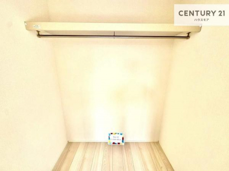 ���[�@�E�H�[�N�C���N���[�[�b�g�t���ł��B��������̂��m���Ȃǂ����[���Ă��������ł��ˁI���ɂ���@�������ȂǋG�ߕ��̑傫�ȉƓd�����[�ł��܂��I�y���n�̔���J�Ò��z