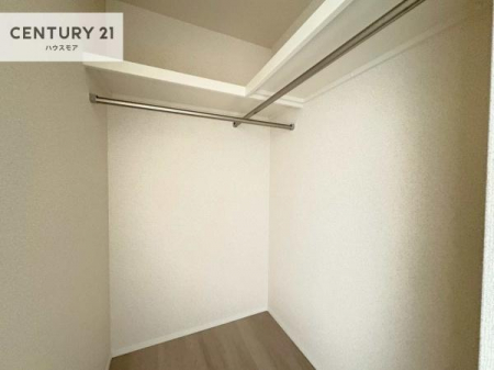 ���[�@�E�H�[�N�C���N���[�[�b�g�t���ł��B��������̂��m���Ȃǂ����[���Ă��������ł��ˁI���ɂ���@�������ȂǋG�ߕ��̑傫�ȉƓd�����[�ł��܂��I