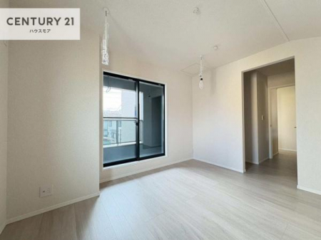 �Q���@�o���R�j�[�ɖʂ����m���́A���炩�Ȓ������������ސS�n�悢��ԁB�u�₩�Ȍ��ɕ�܂�ċC�����悭�ڊo�߂��邽�߁A�Q���ɍœK�Ȃ������ł��B���̊��C�₨�z�c���������K�ɍs���܂��B